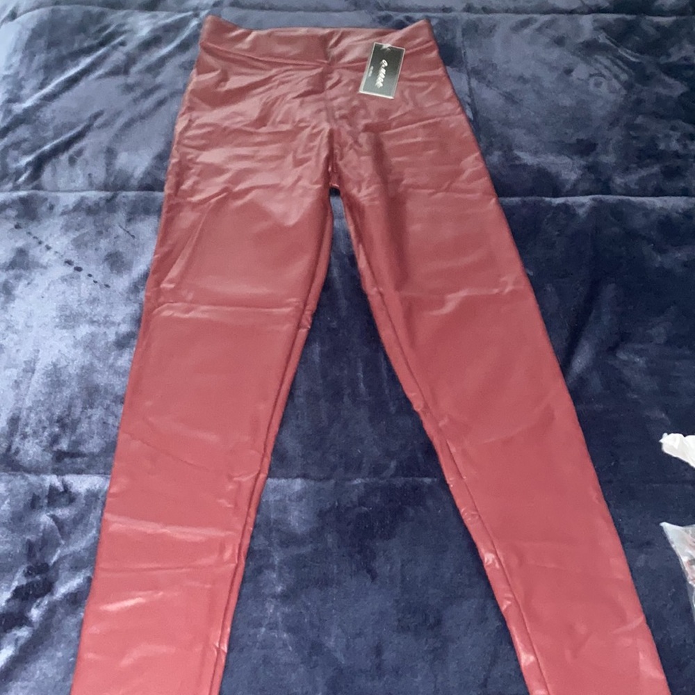 Pleather Leggings - Picture 4 of 5